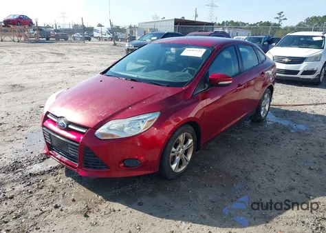 2013 Ford Focus Se z USA, uszkodzony, nr VIN 1FADP3F29DL215698